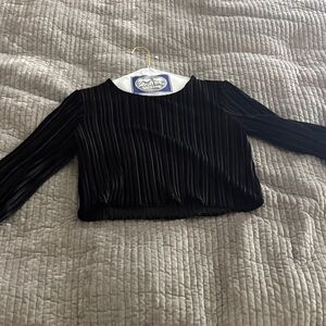 Elegant Black Pleated Women's Top